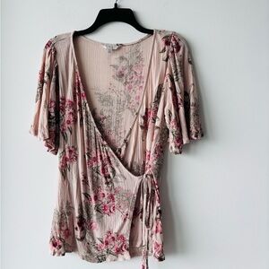 Lucky Brand Wrap Top Blouse Light Pink Floral Women’s M Boho Romantic See Below